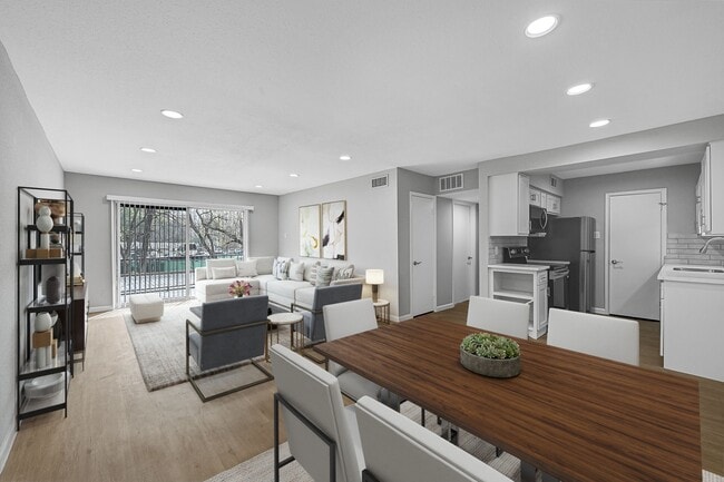 Building Photo - 7555 Katy Fwy Unit 146