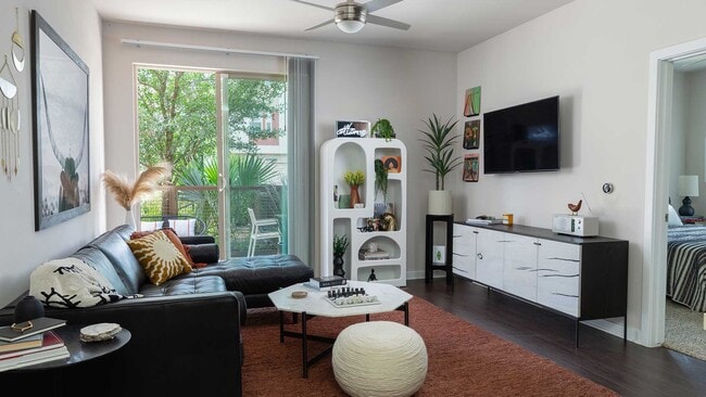 Photo - 5705 Diehl Trail Unit 04209