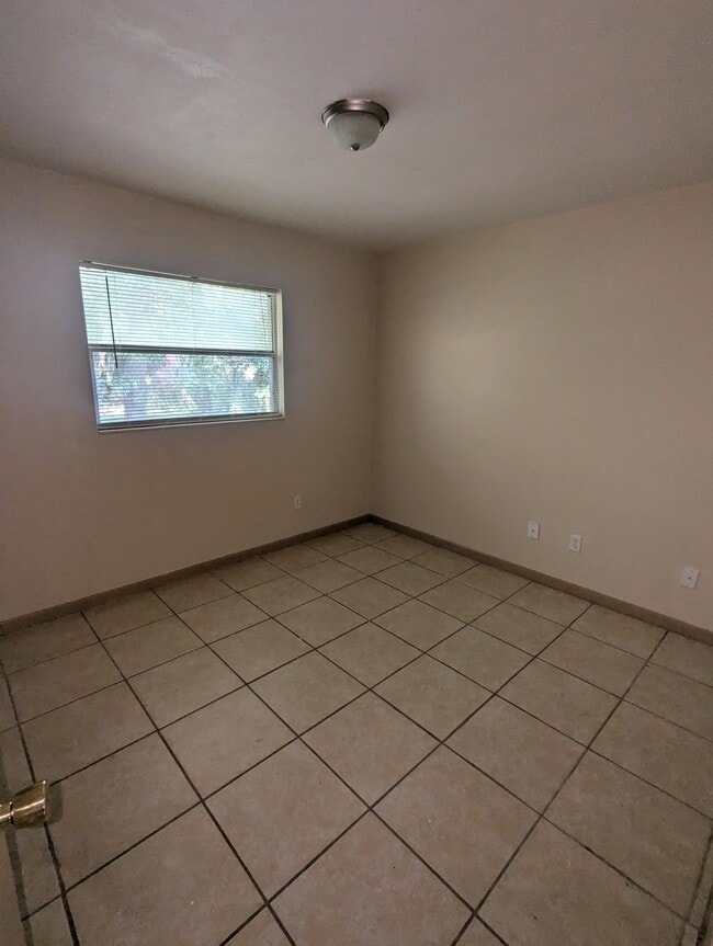 Photo - 1062 Orienta Ave
