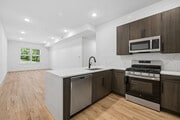 2BR, 2BA - Kitchen