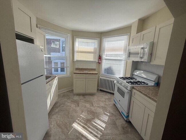 Photo - 540 E Johnson St