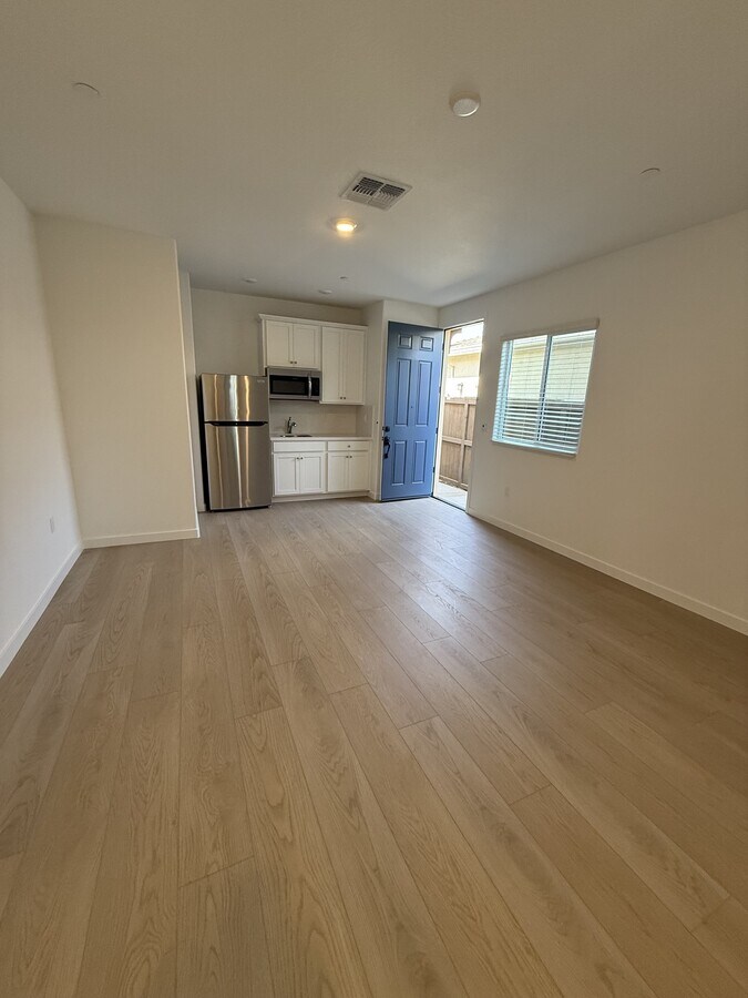 Photo - 10332 Lubec Dr Townhome