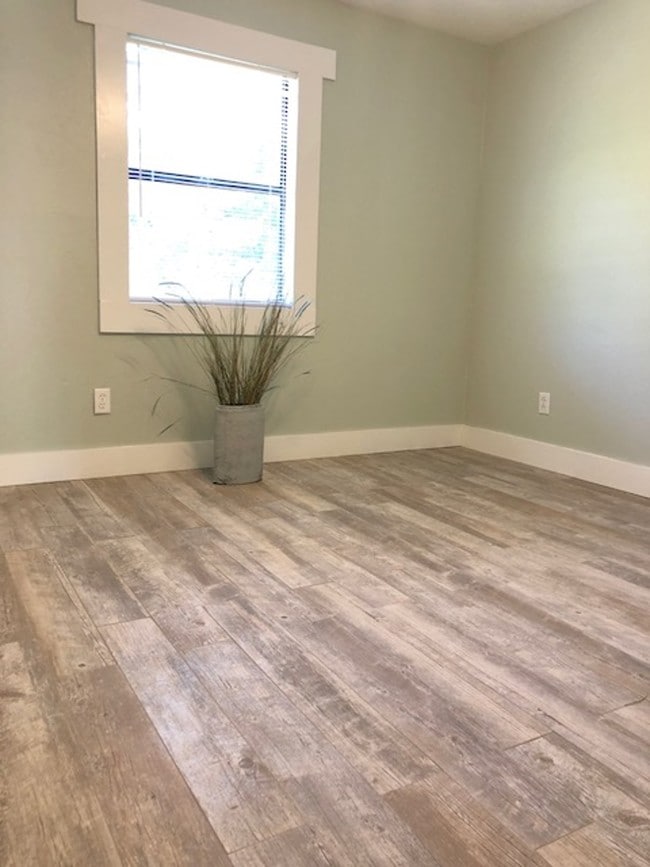 Photo - Pine Haven Apartments