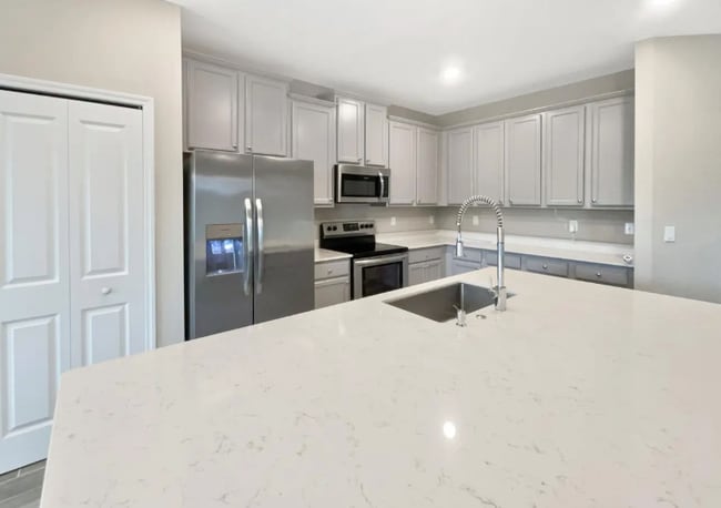 Photo - 2861 Brambleton Pl