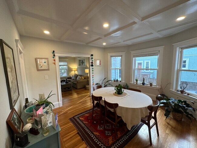 Photo - 26 Playstead Rd Unit 2