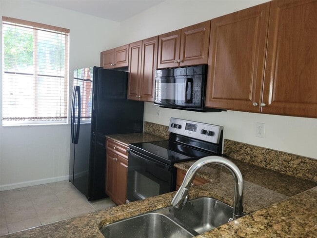 Photo - 17339 NW 7th Ave