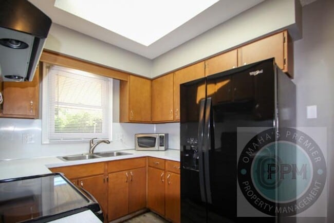 Photo - 12317 Weir St Unit GBR 12317