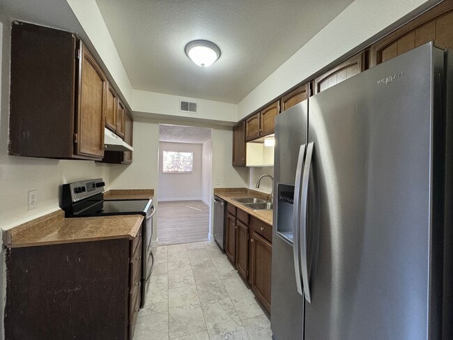 Photo - 507 S Lea Ave