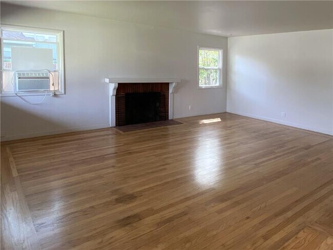 Photo - 2581 Buena Vista Ave