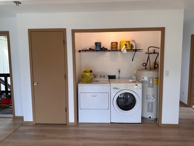 Photo - 895 Linda Ct