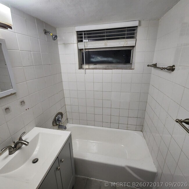 2449 NW 7th St