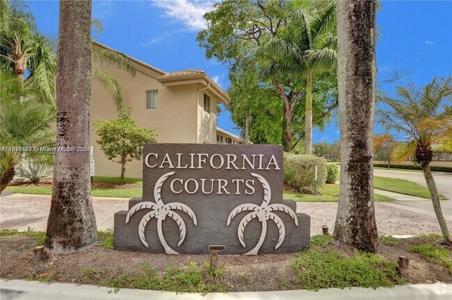 Building Photo - 16356 Malibu Dr Rental