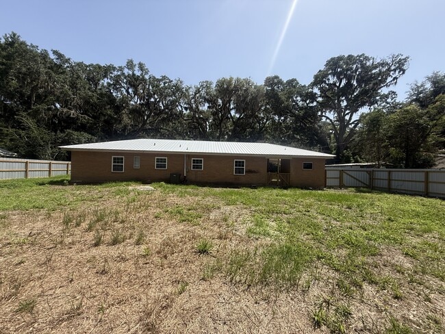 117 Thornton Ln