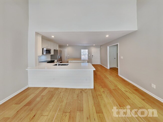 Photo - 4021 Deer Run Trce