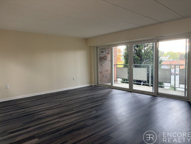 Photo - 51 Hill Rd Unit 206