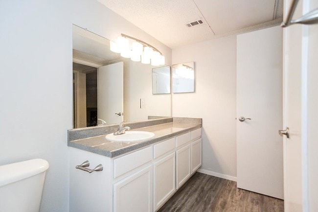 Spacious C Floorplan Bathrooms