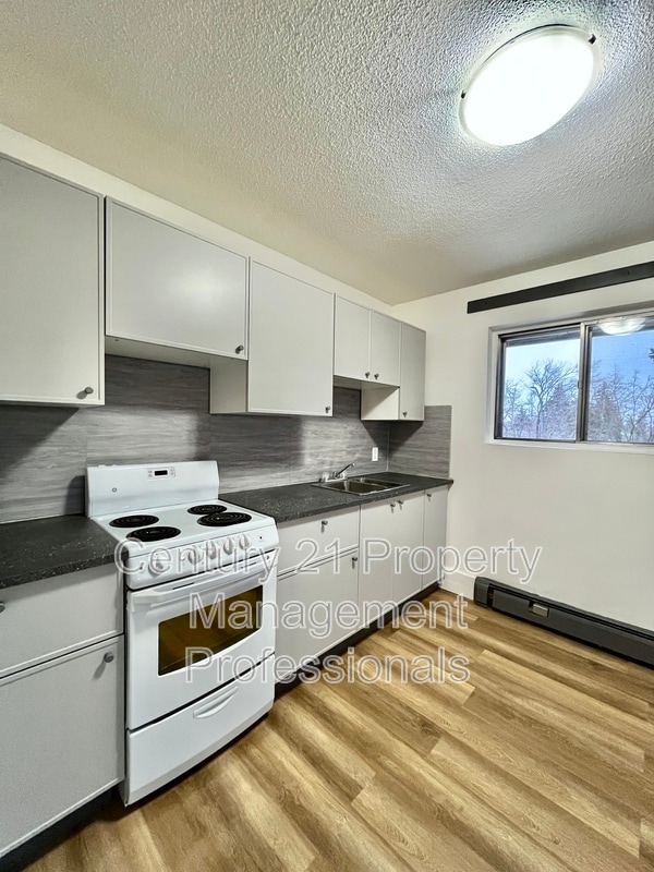 Photo - 12708 90 St NW Unit 311