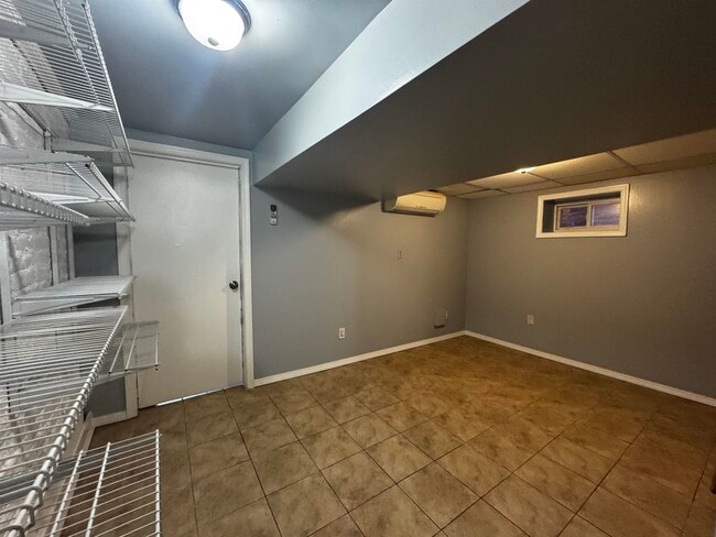 Photo - 45A Van Reypen St