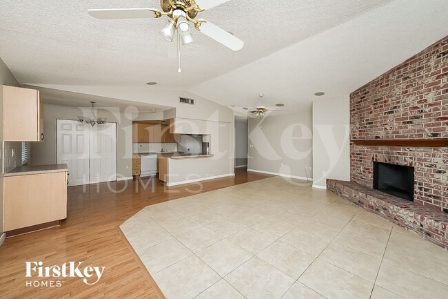 Photo - 6222 Palmview Ct