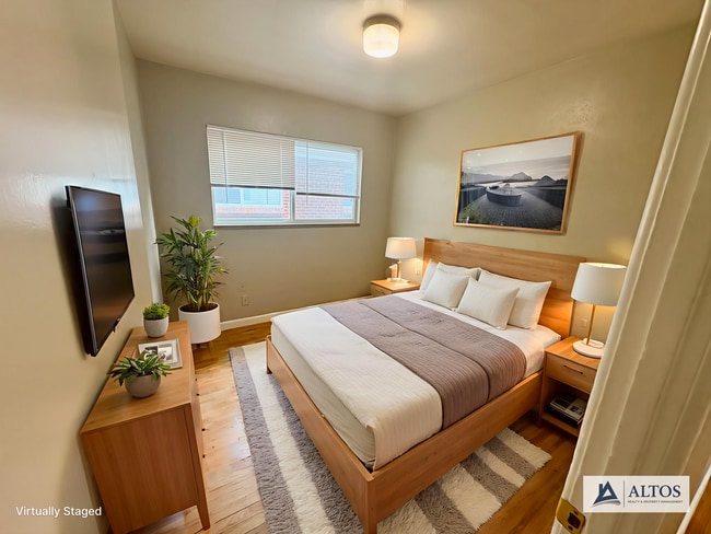 Photo - Charming 2 Bedroom Upper Unit onsite Laundry!