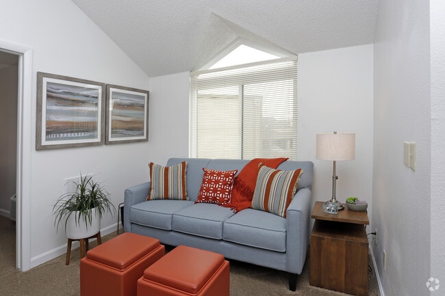 1BR, 1BA - 424 SF