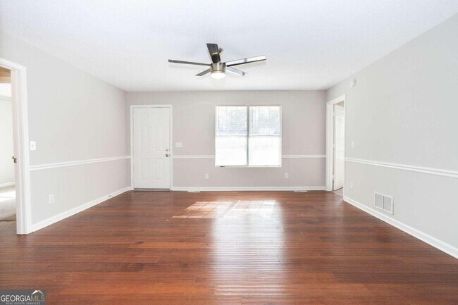 Photo - 113 Evergreen Trail SE