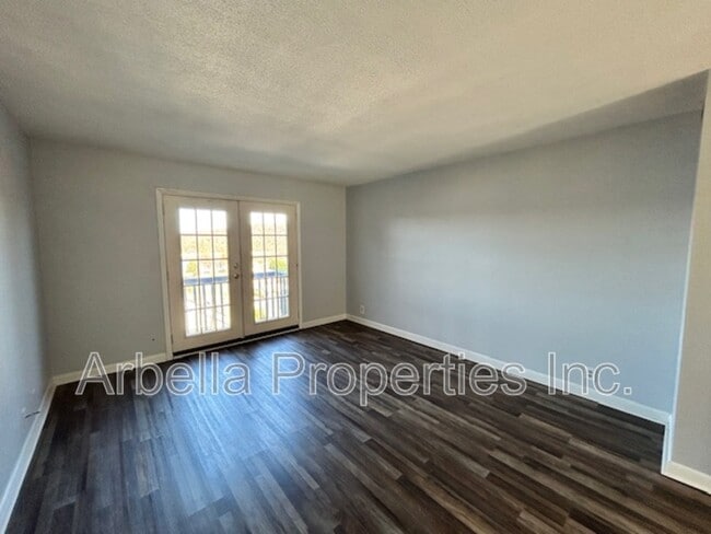 Photo - 103 Angeline Dr Unit Apt 5
