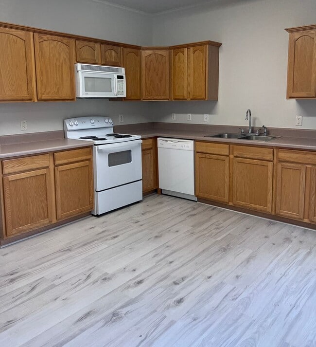 Photo - 35 Spicewood Rd Unit A