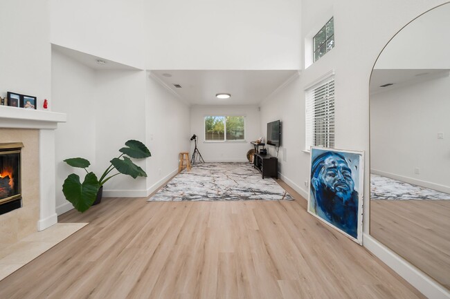 Photo - 8105 Prior Way