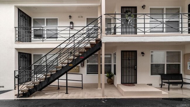 Photo - 107 N 1st St Unidad C