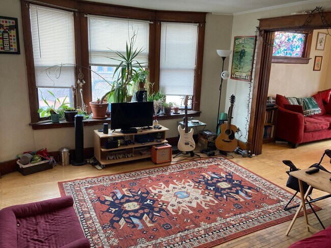 Photo - 601-03A E. Burleigh St. Unit Upper