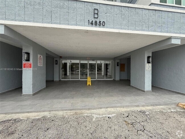 Building Photo - 14850 Naranja Lakes Blvd Unit B4M Rental