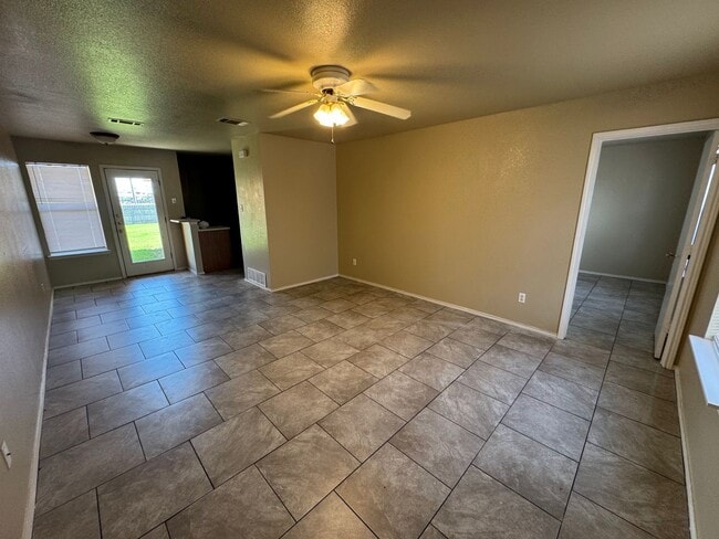 Photo - 5702 Greengate Dr Unit B