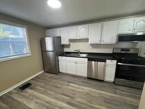 Photo - 907 Dover Dr