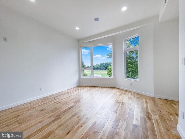 Photo - 1537 N 33rd St Unidad C