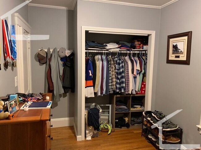 Photo - 1 bed with den in Watertown