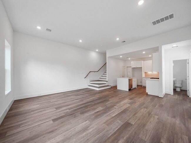 7508 Carver Rd