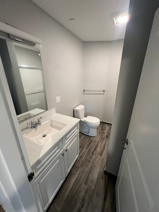 Photo - 12 Florence St Unidad 413