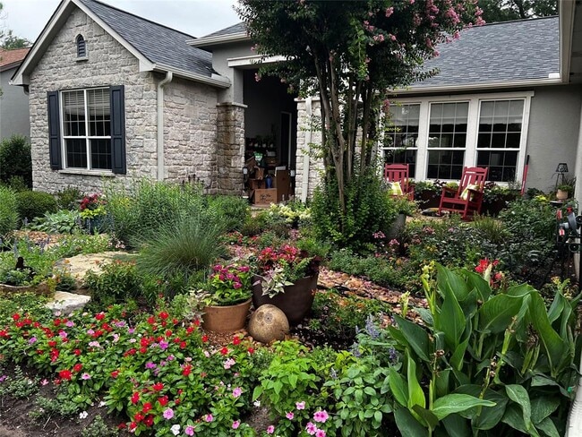 Photo - 235 Red Poppy Trail