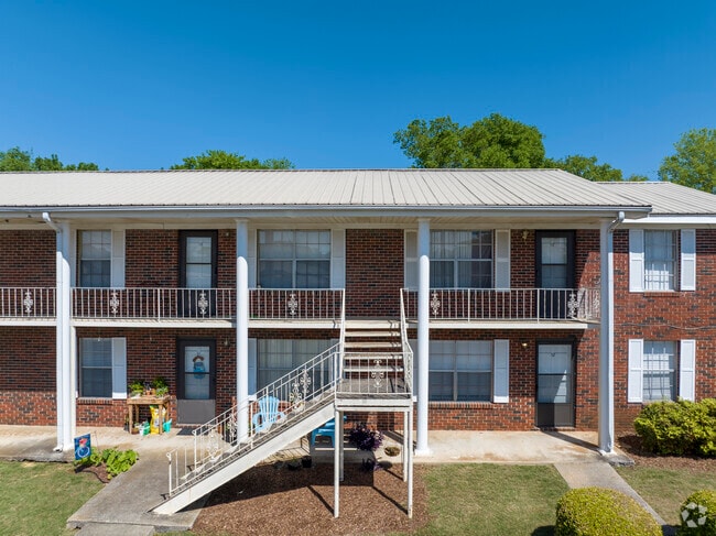 Fox Valley Apartments