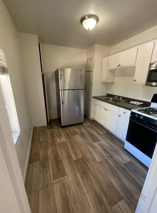 Kitchen - 6000 Martin Luther King Jr Blvd Apartments Unit 7