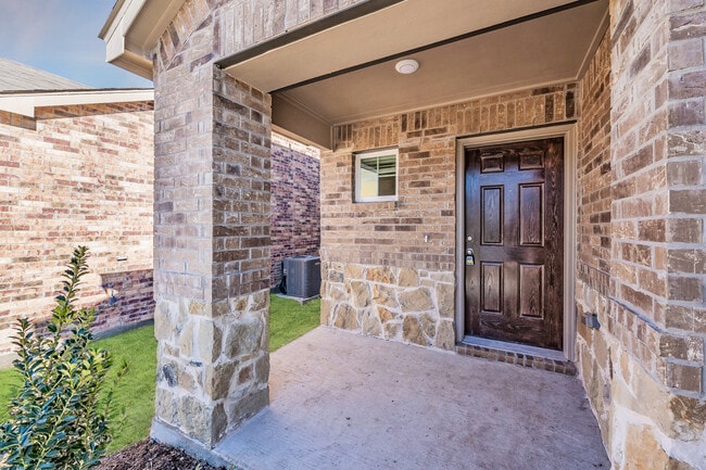 Building Photo - 847 Lake Fletcher Rd