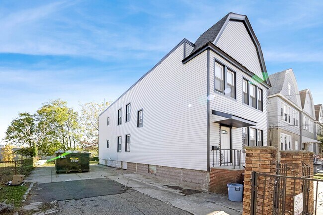 Photo - 230 Princeton Ave Unidad 1