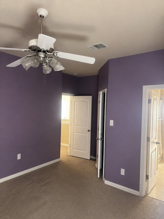 908 Hartman Dr