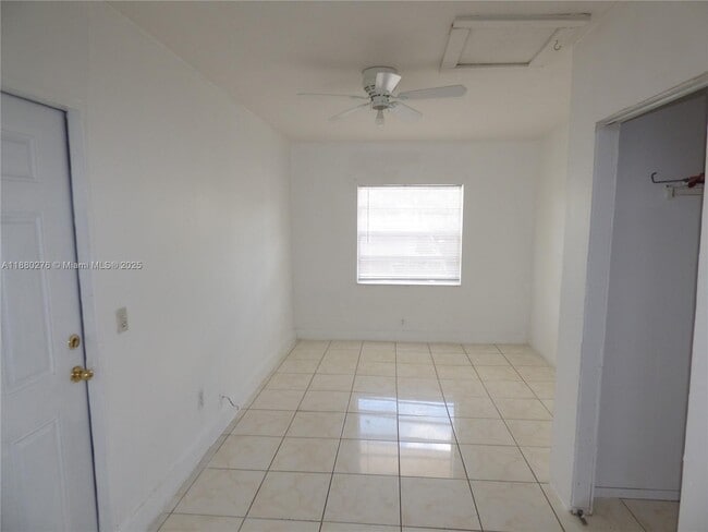 Photo - 3560 NW 8th St