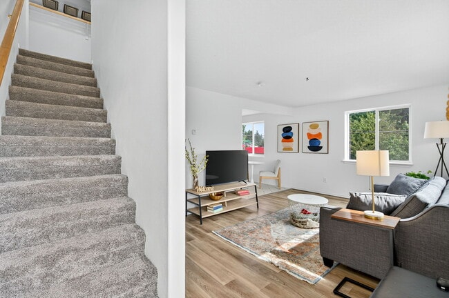 Photo - 2529-2529 SE 136th Ave