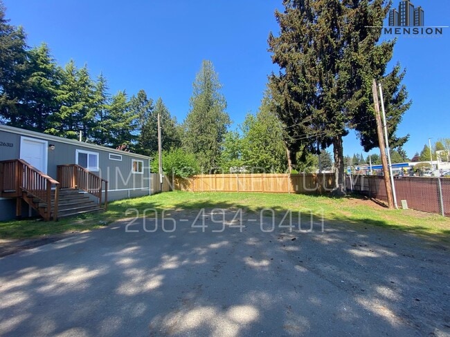 Photo - 4 Bed 2.5 Bath Remodelled Manufactured Home in Kent! Available NOW! Easy self showings!