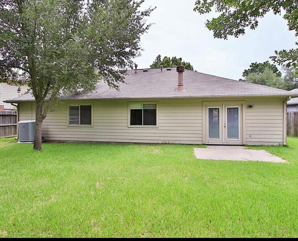 Photo - 19843 Packwood Dr