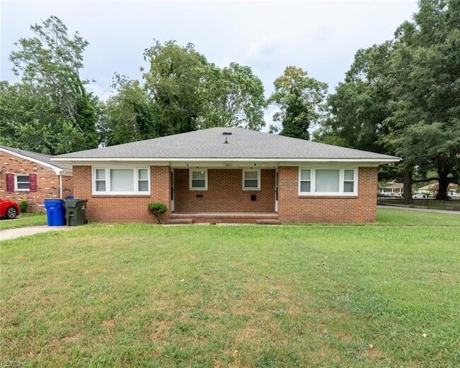 Photo - 344 Woodview Ave
