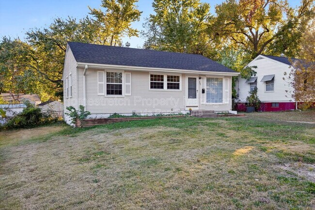 Photo - 408 Crawford Rd